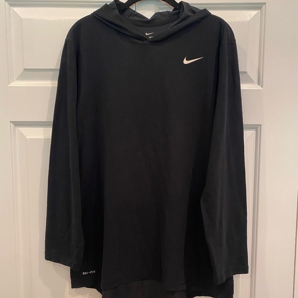 Nike Other - Nike Long sleeve t-shirt with a hood